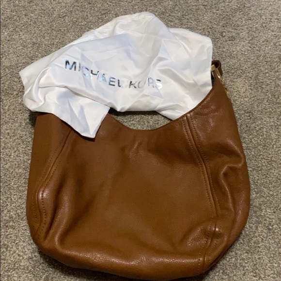 Micheal Kors Handbag - Picture 4 of 6